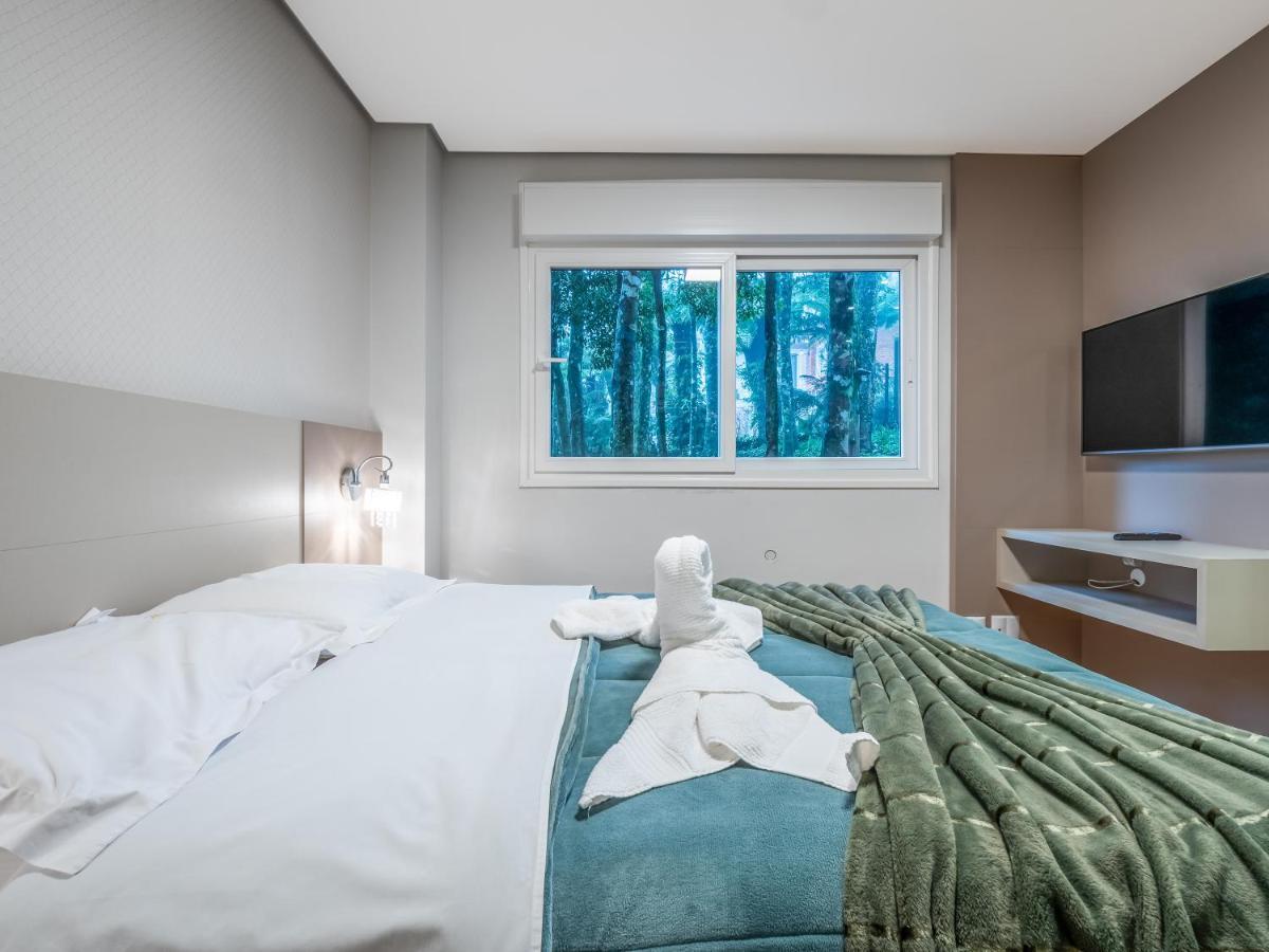 2 Suite, 1 Dormitorio Em Meio A Mata Araucaria A 1,5 Km Centro, Altos De Gramado Eksteriør billede