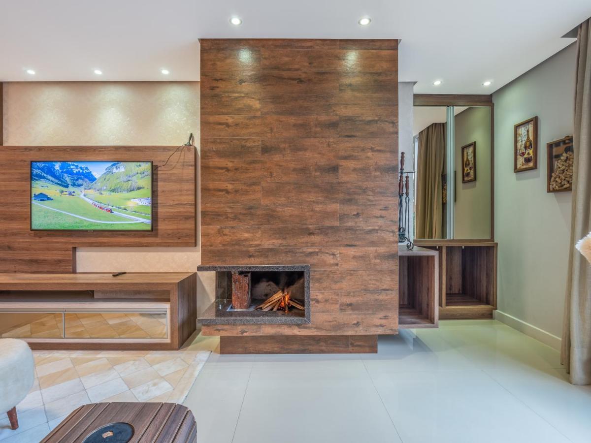 2 Suite, 1 Dormitorio Em Meio A Mata Araucaria A 1,5 Km Centro, Altos De Gramado Eksteriør billede